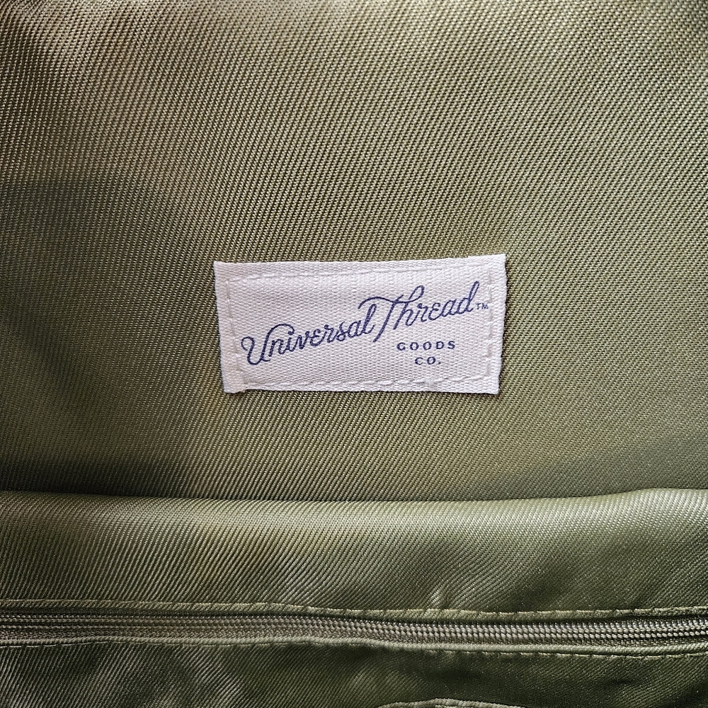 New Universal Thread Green Square Backpack - image 6